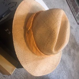 Fashion women’s straw hat, tailored, any occasion